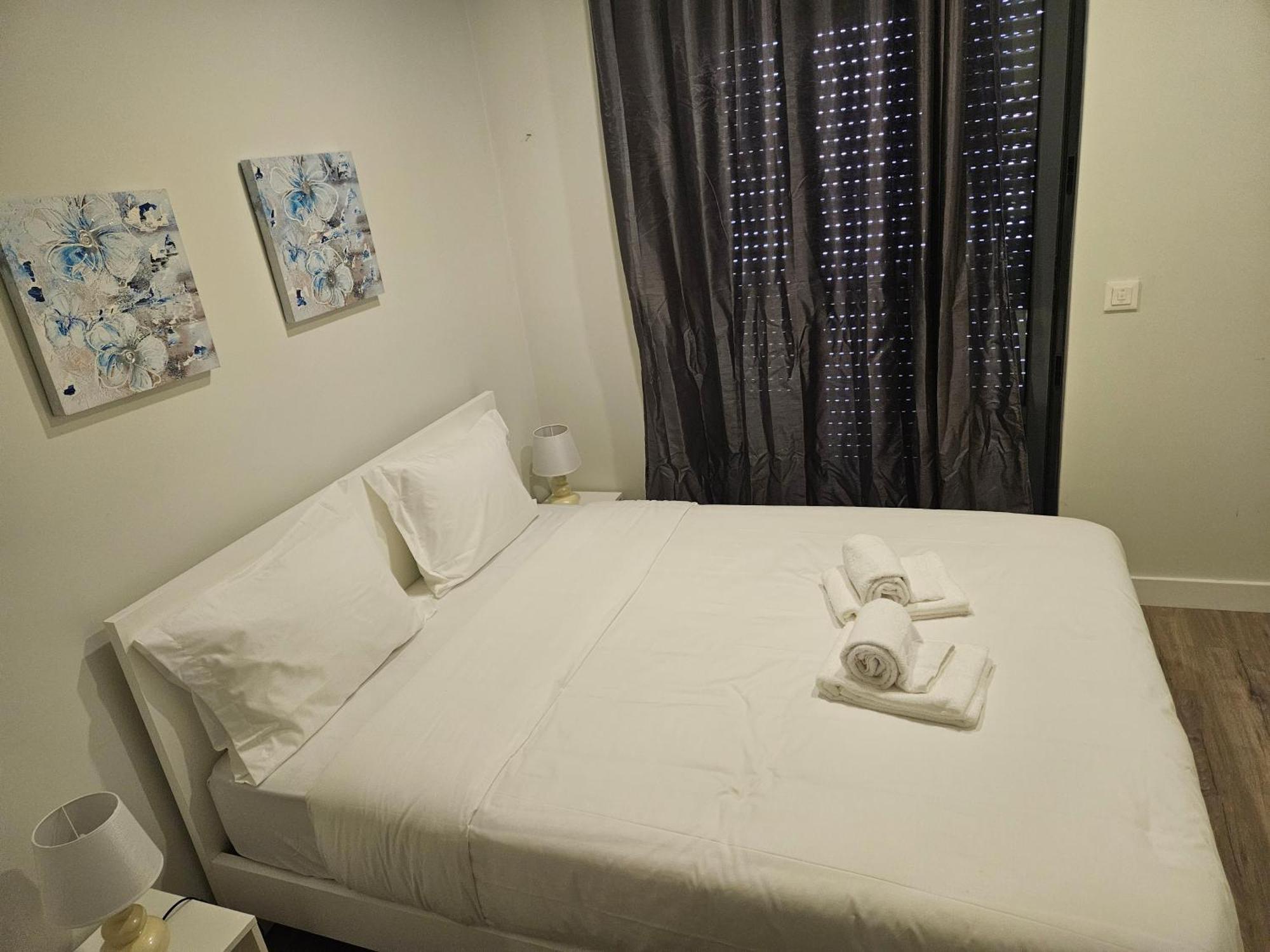 Bella Italia Coronel Miranda Guest House Понта-Делгада Екстер'єр фото