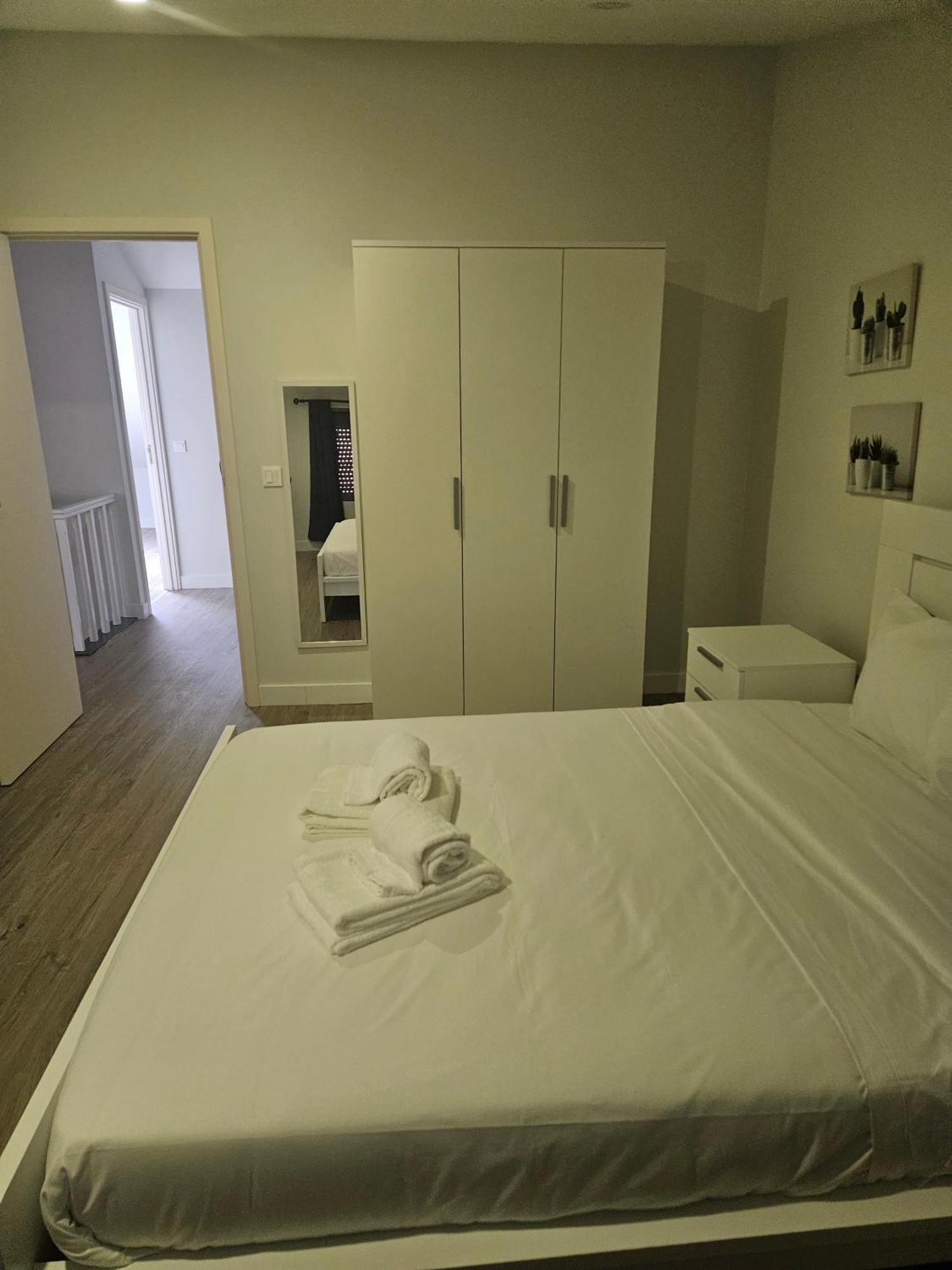 Bella Italia Coronel Miranda Guest House Понта-Делгада Екстер'єр фото