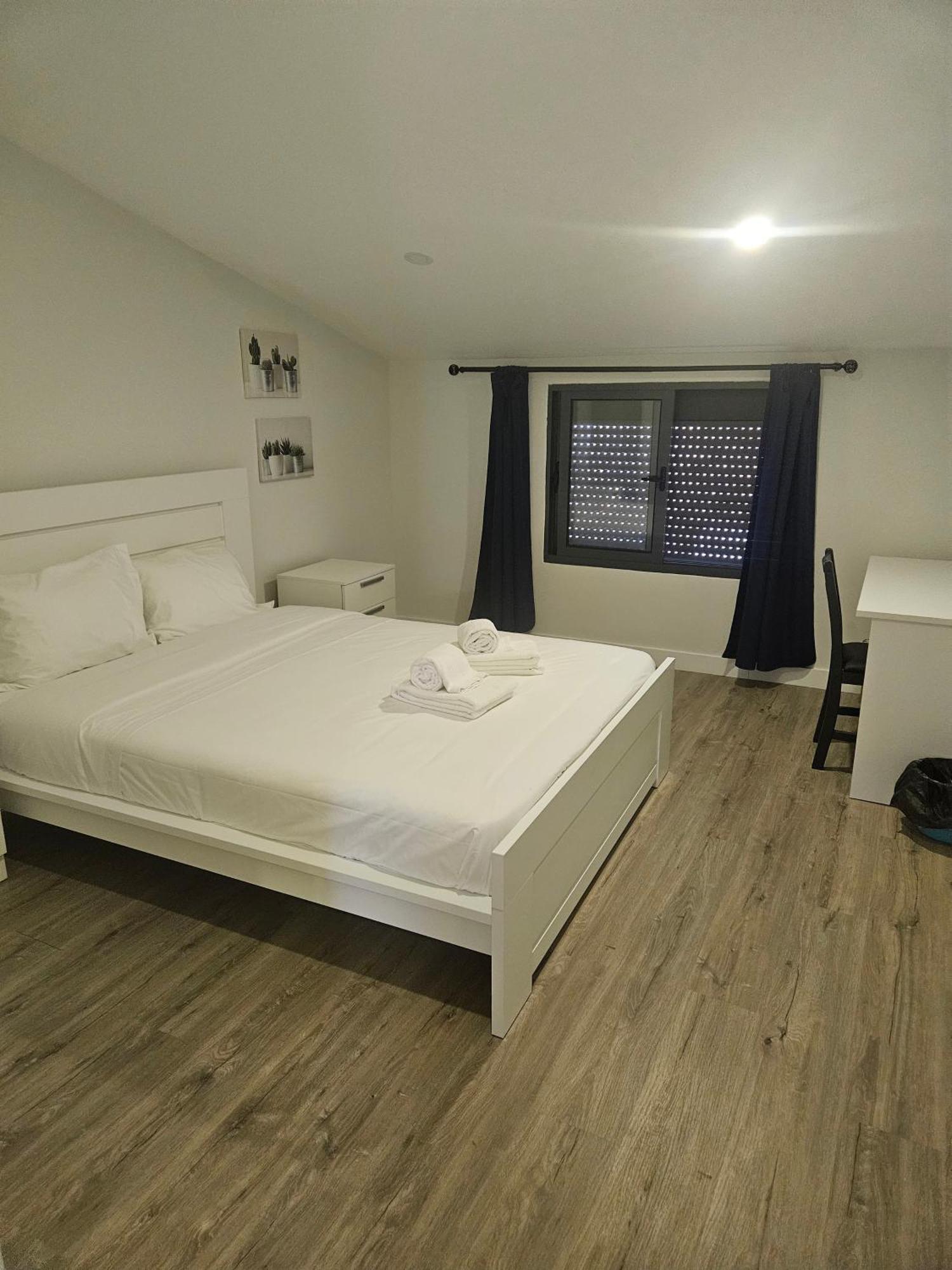 Bella Italia Coronel Miranda Guest House Понта-Делгада Екстер'єр фото